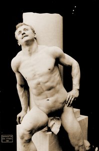 Eugen Sandow, en pose gréco-romaine classique, vers 1894